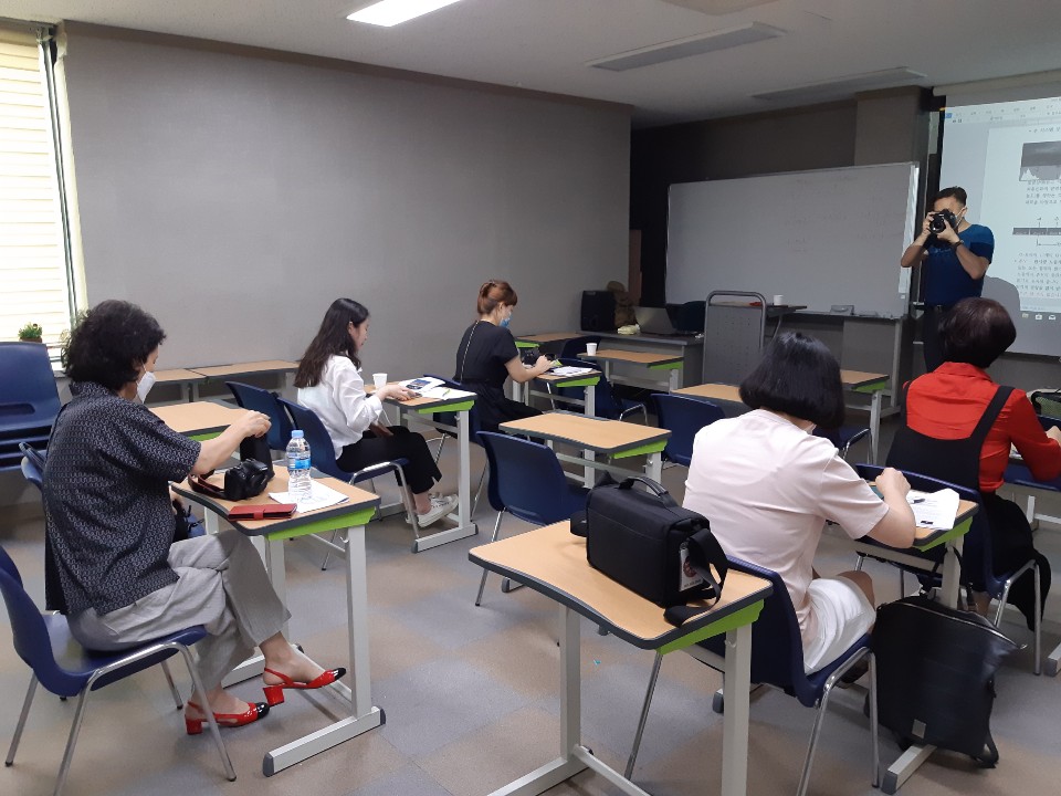 7월 1일 [ 쉽게 배우는 상품사진 촬영 및 편집 ] - 소상공인 경영교육